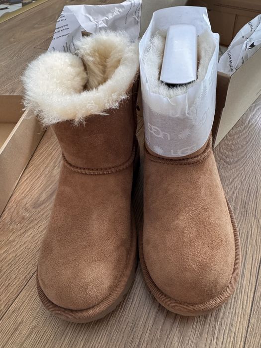 Cizme UGG noi, 31