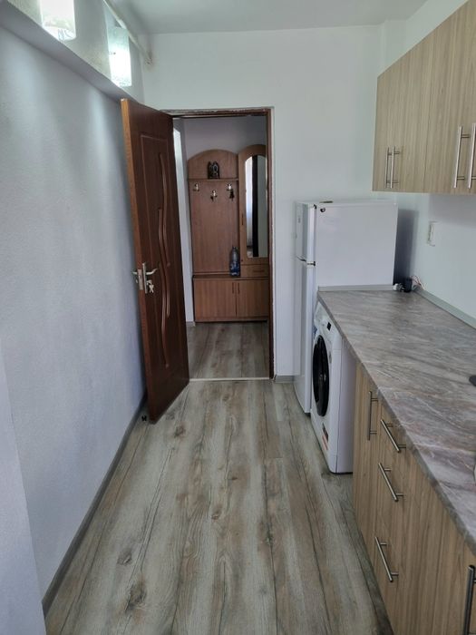 Garsonieră decomandată de închiriat – Zona Nord, Râmnicu Vâlcea