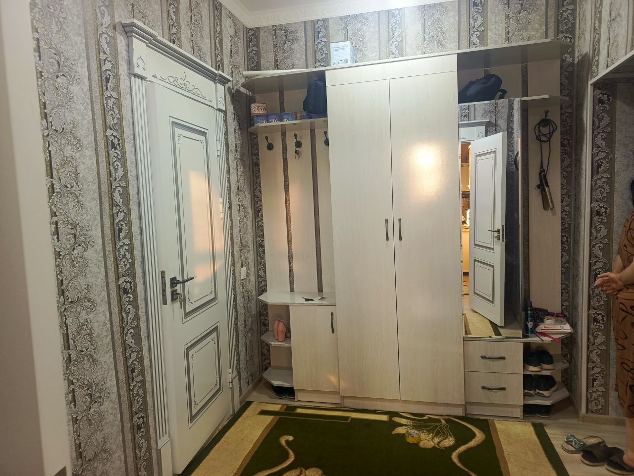 Yunusobod tumani Bodomzor metro kvartira oilaga beriladi