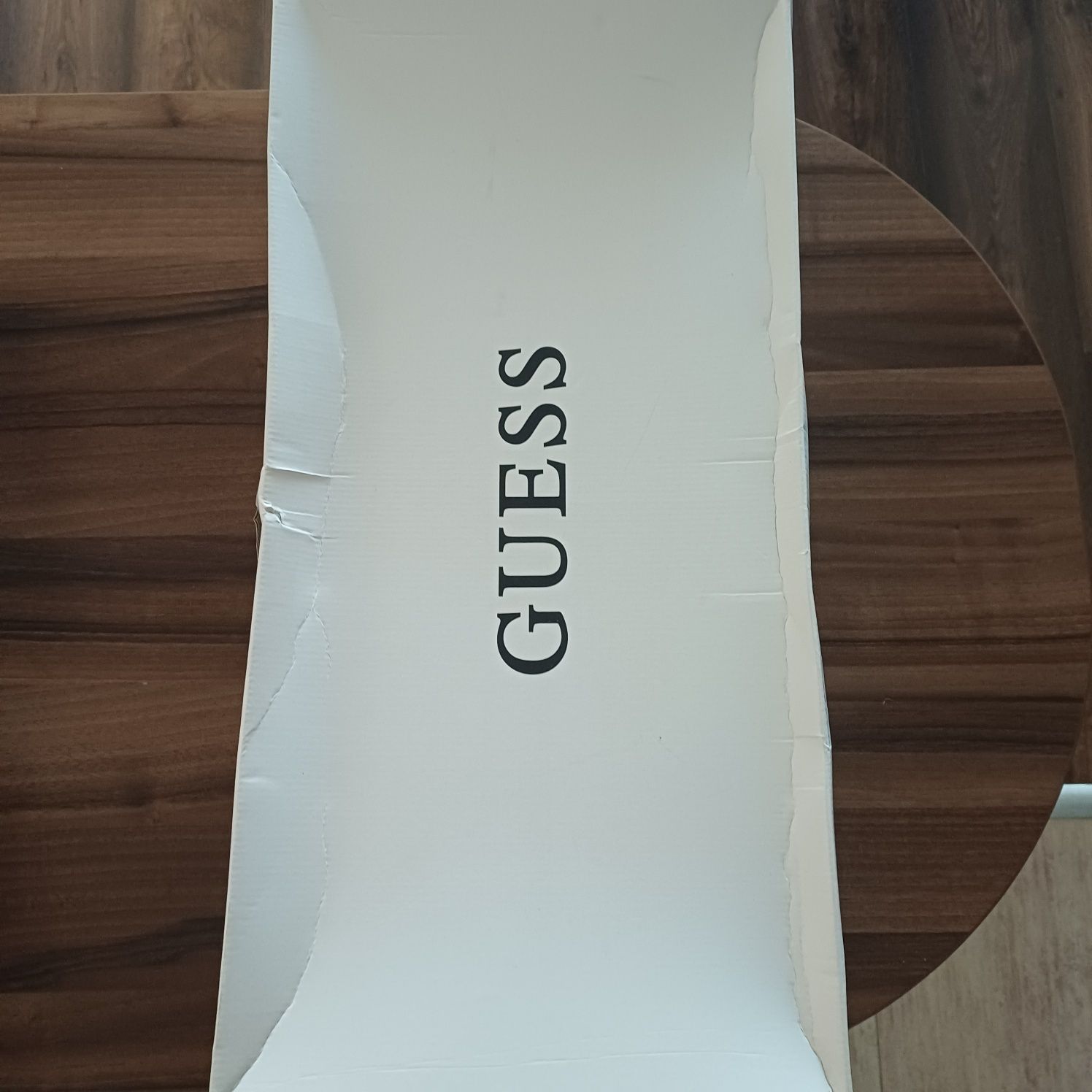 Guess  и Dolce & Gabana