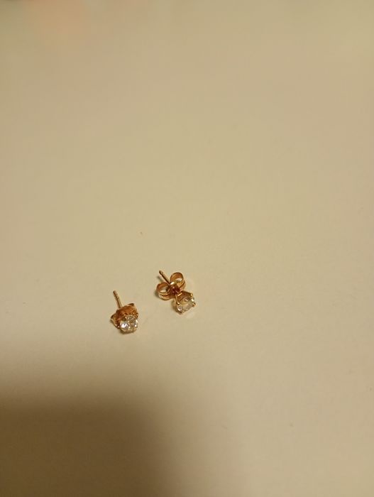 Cercei aur 18k cu diamant