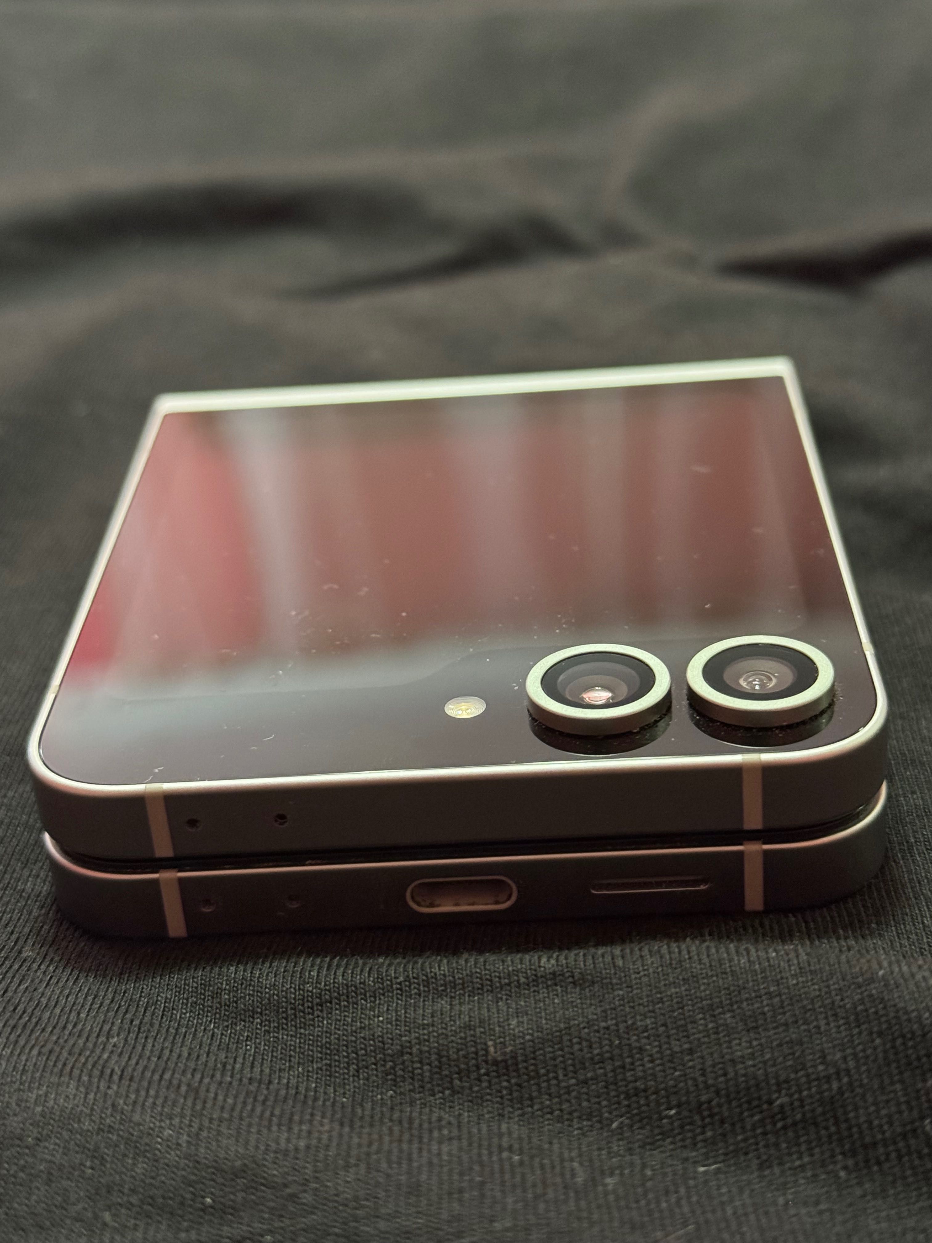 samsung galaxy flip 6