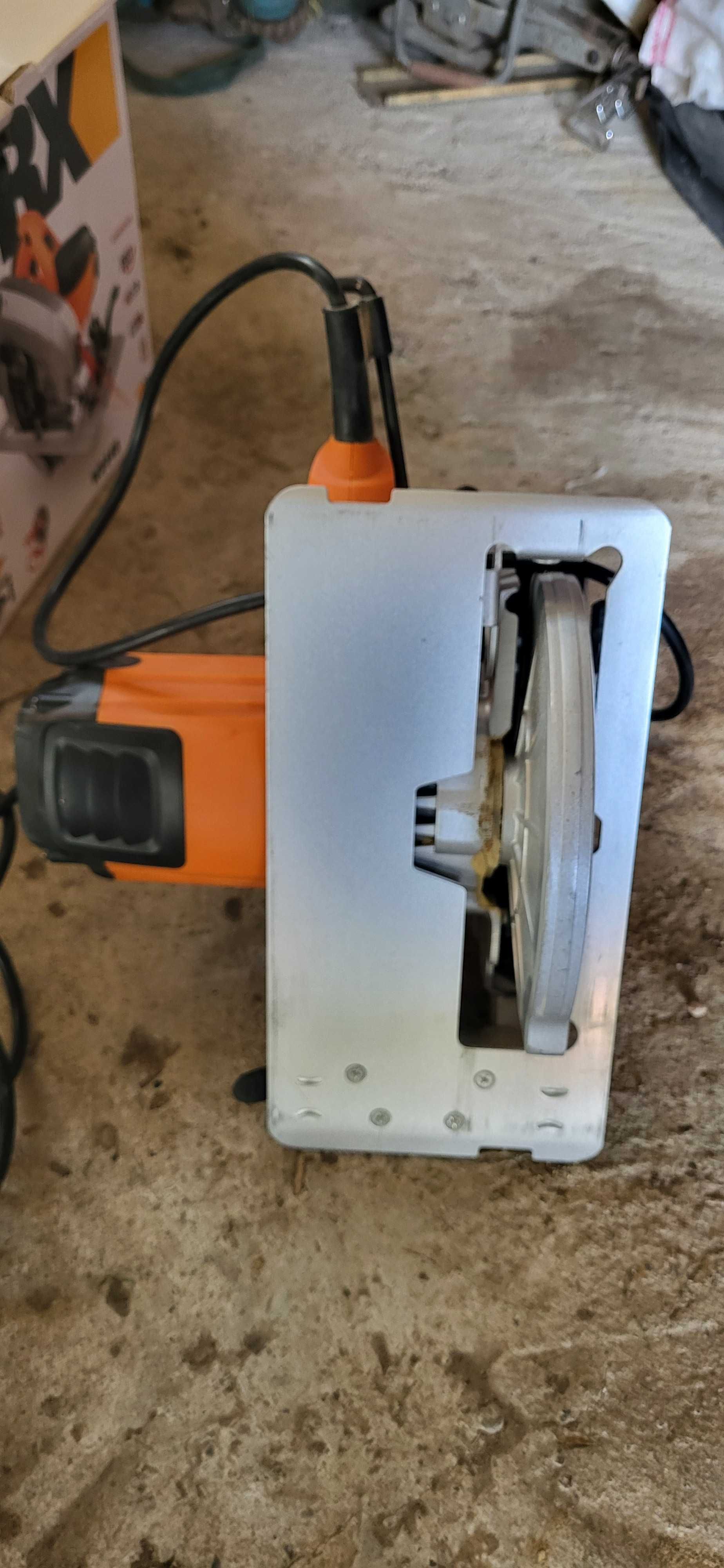 Fierăstrău circular manual Worx WX445 1600W max. 66mm