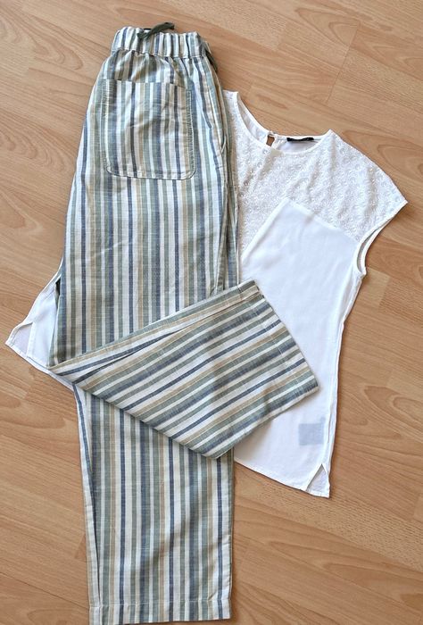 Страхотен сет от раиран панталон Zara & ефирна блуза Stella Nova
