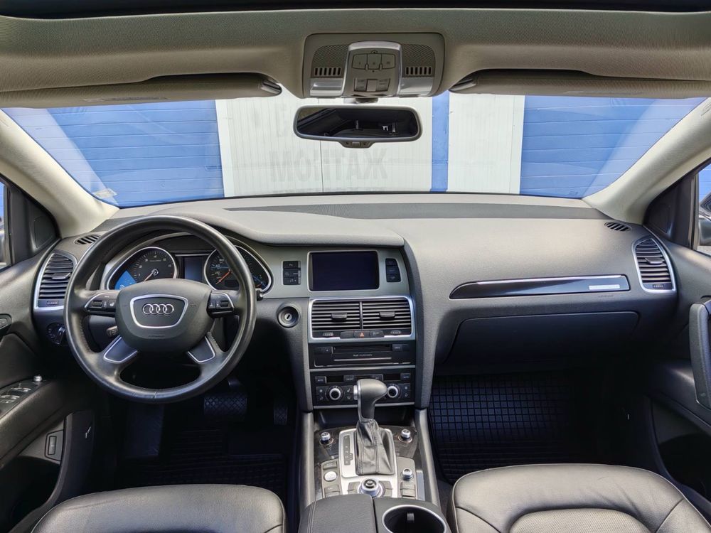 Продавам AUDI Q7 3.0 333k.s 2014 година s-line