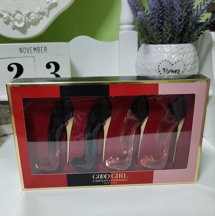 Set miniaturi parfum Carolina Herrera