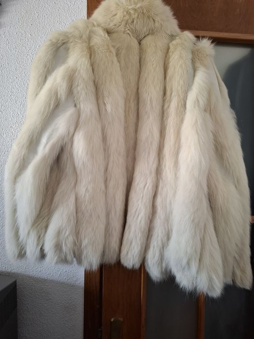 Haina din blana naturala de vulpe