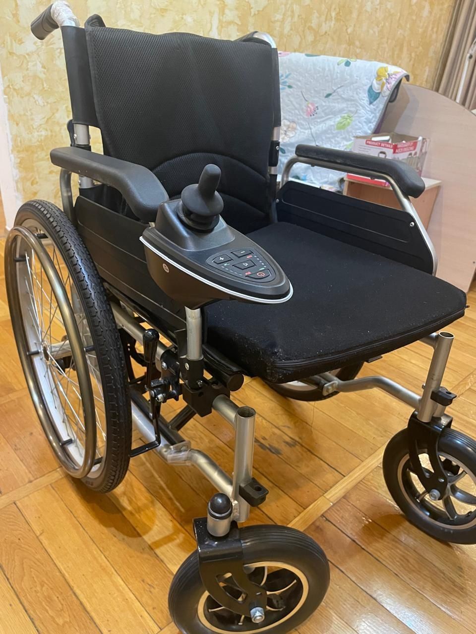 Продам электрическое инвалидное кресло