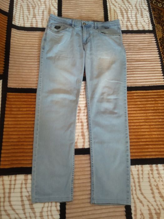 Брюки мужские джинсовые  34 размера