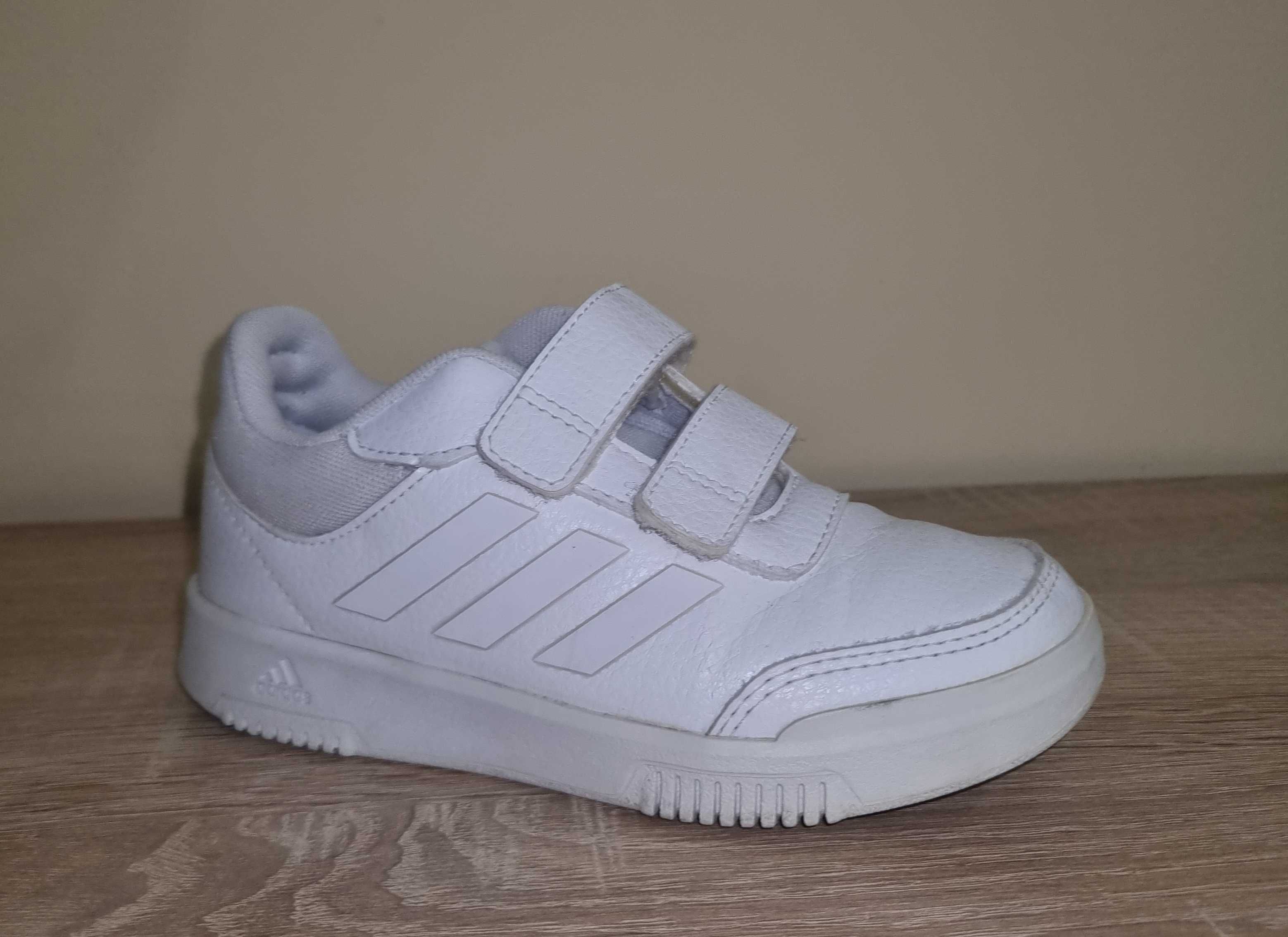Оригинални детски маратонки Adidas