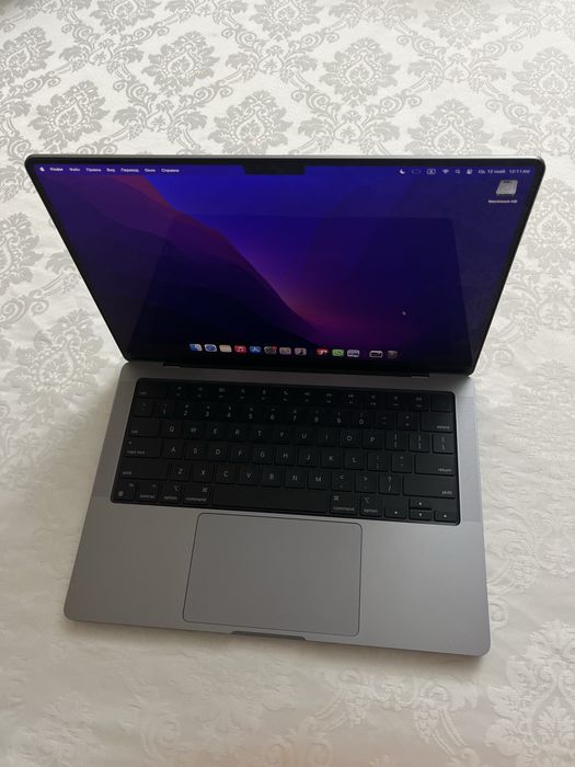 MacBook Pro M2 2023