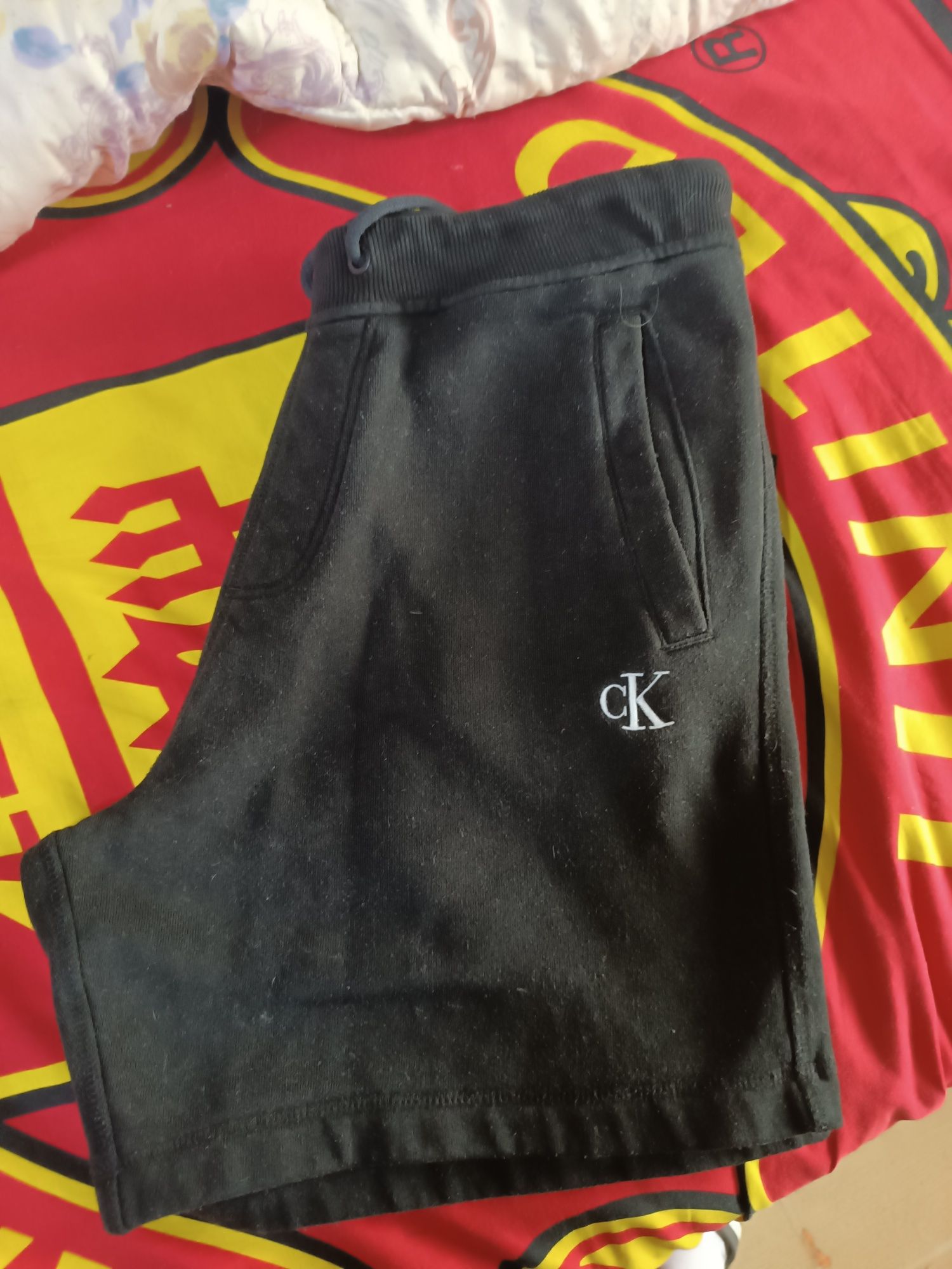 Pantaloni scurți bumbac Calvin klein originali mărimea M.