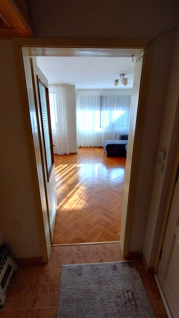 Продава се Тристаен апартамент в Пазарджик, Център - 88 кв.м за 1250 €/кв.м - Снимка #3