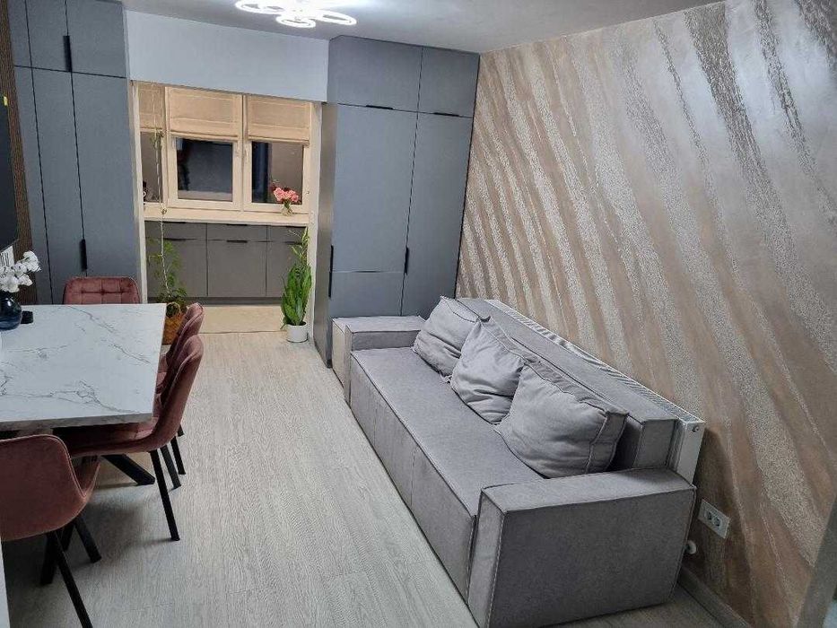 Vand apartament 3 camere Calea Aurel Vlaicu !