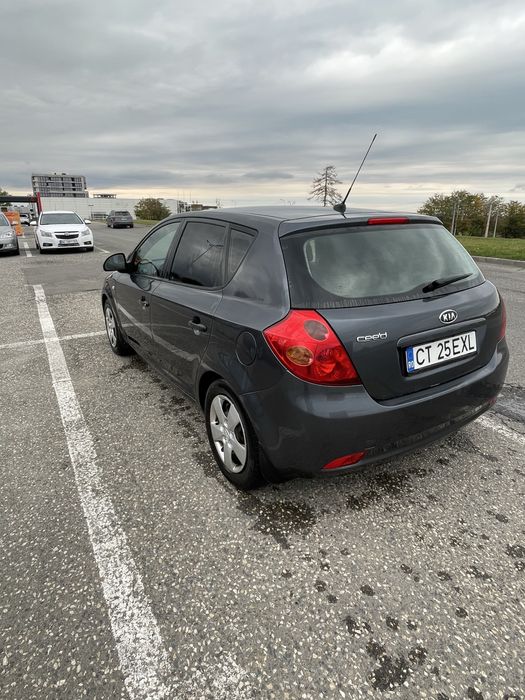 Kia Ceed 2009 1.4 benzina