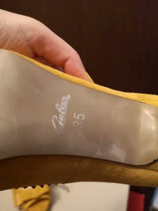 Pantofi Guban, varf decupat, piele intoarsa