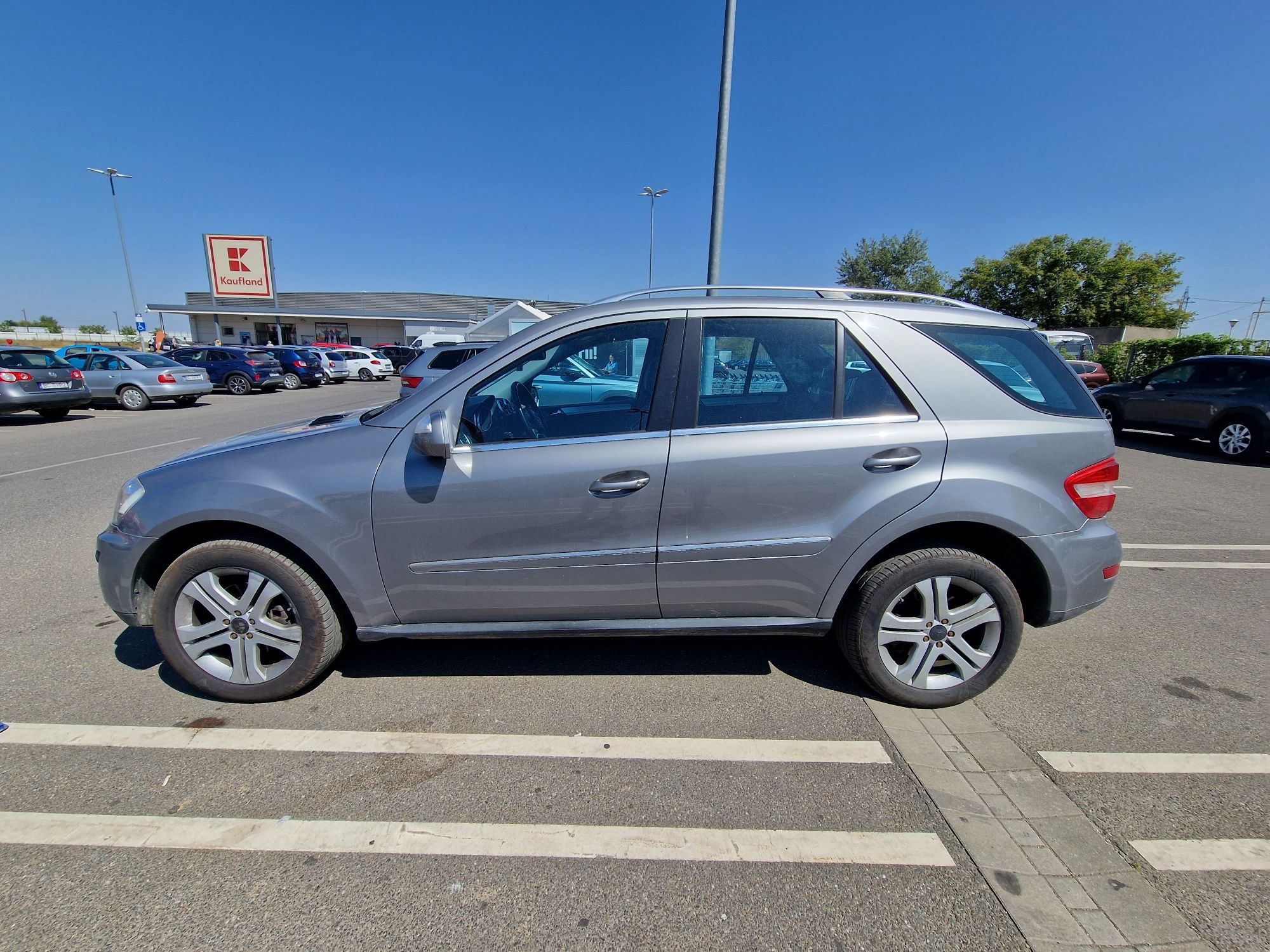 Vând Mercedes Benz Ml 350 CDI