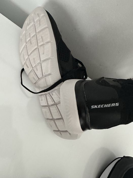 Нови  маратонки на SKECHERS 36 номер и 37 номер