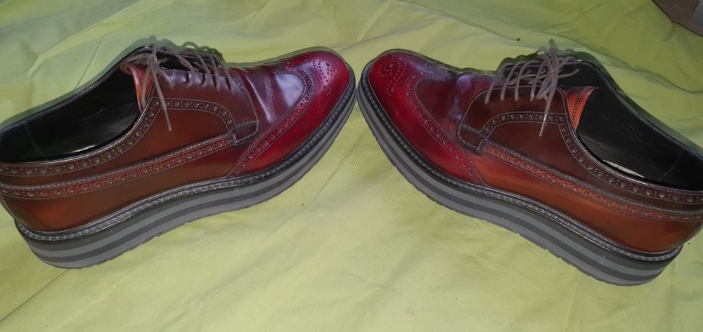 Vand pantofi Prada