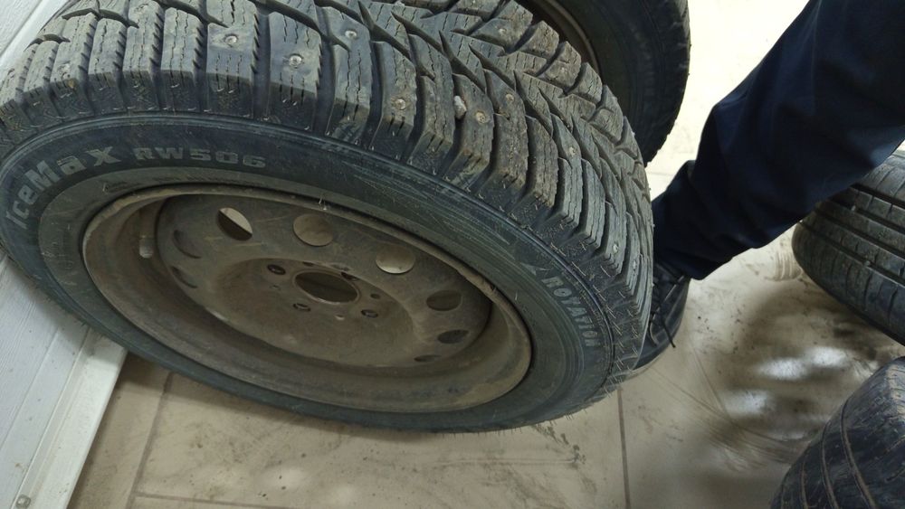 Продам шины с дисками