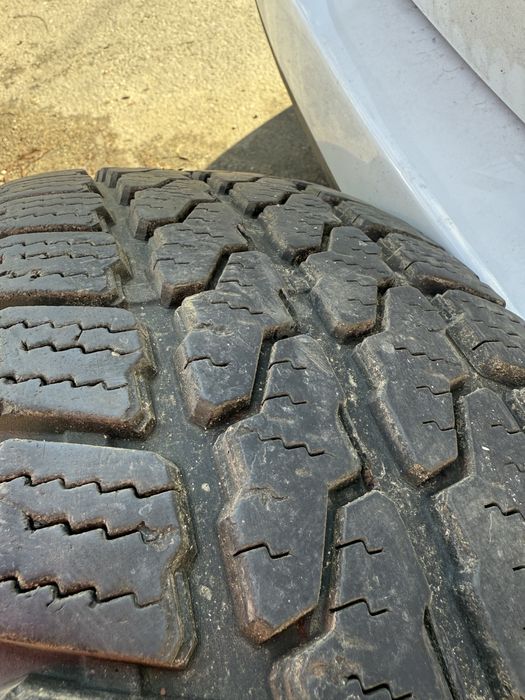 Джанти с гуми 31/10.5/15