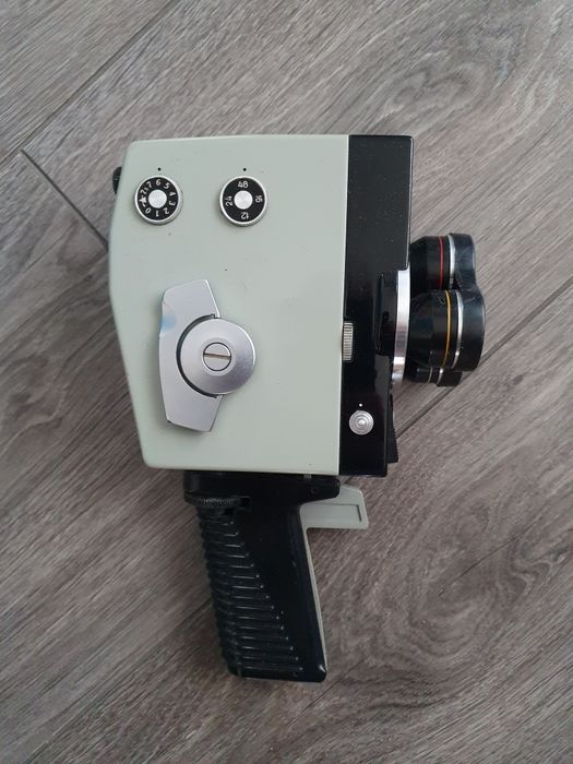 Кинокамера пленочная Экран-4, 8мм, СССР