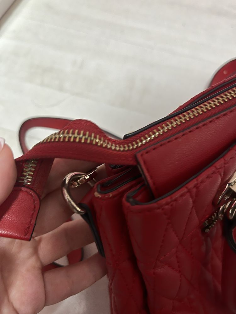 Guess Оригинална чанта