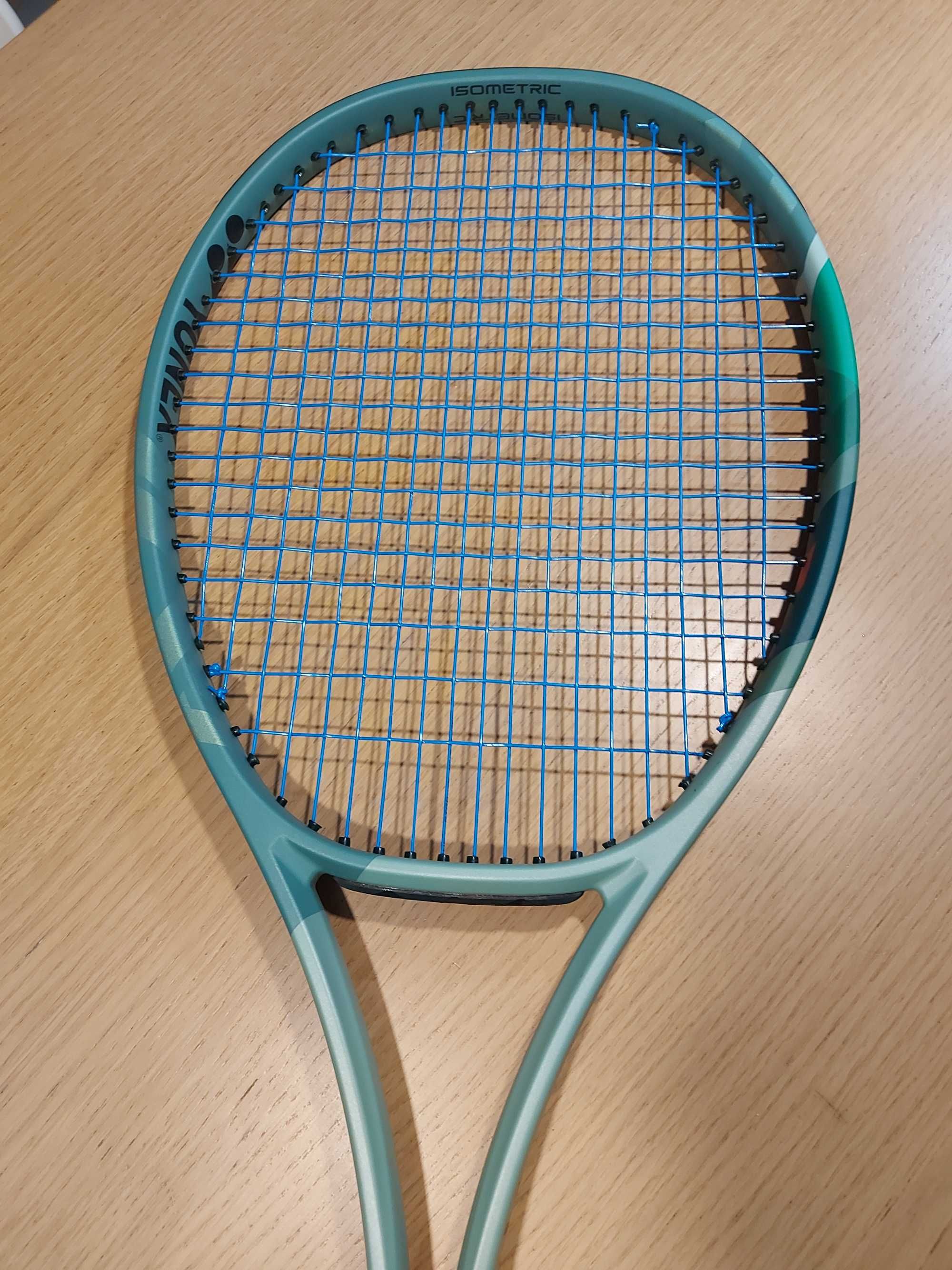 Тенис ракета Yonex Percept 100D