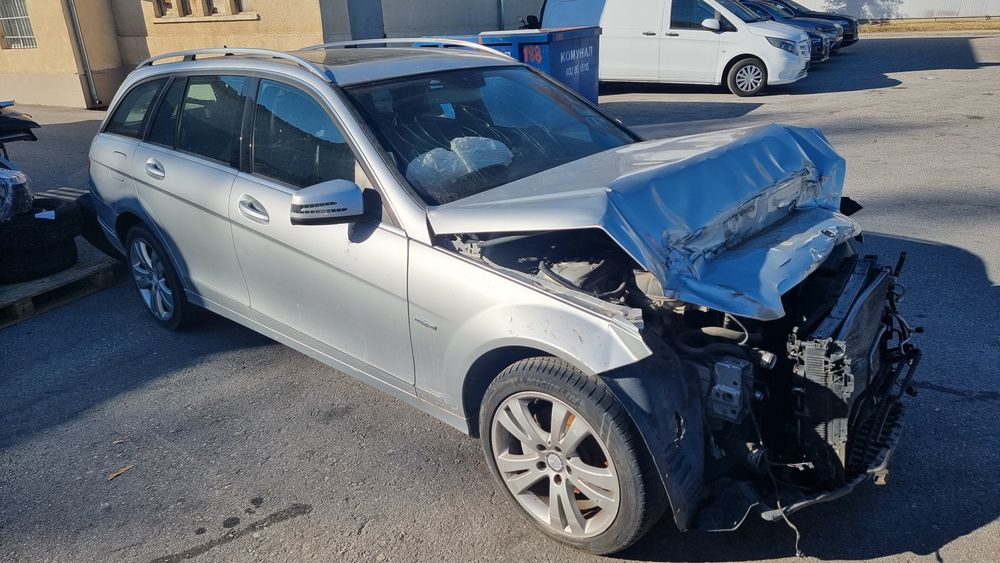На Части W204 C220cdi Avantgard 170кс OME 651 двигател 2011 facelift
