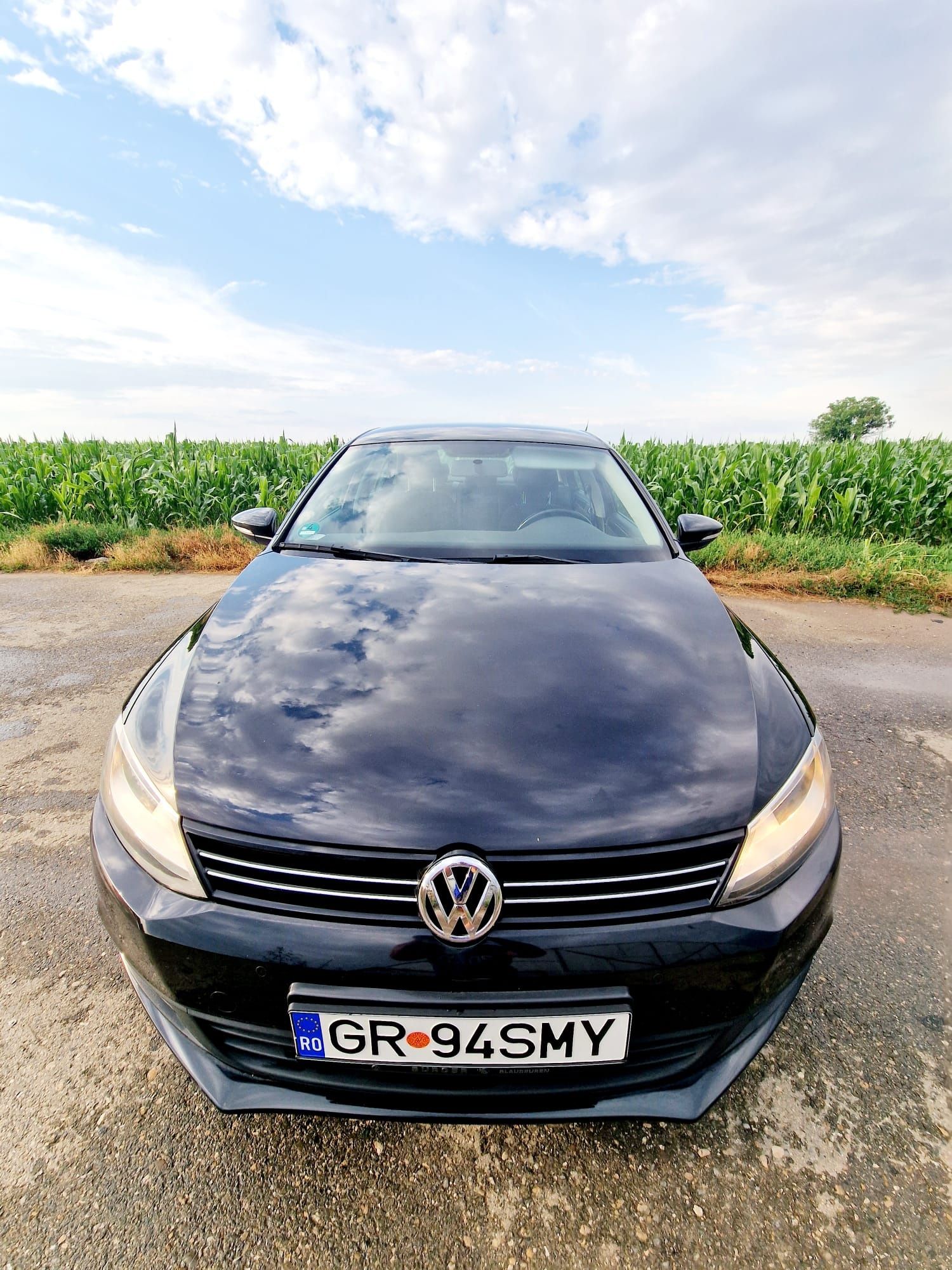 Vand vw jetta an 2012 in stare perfectă de funcționare