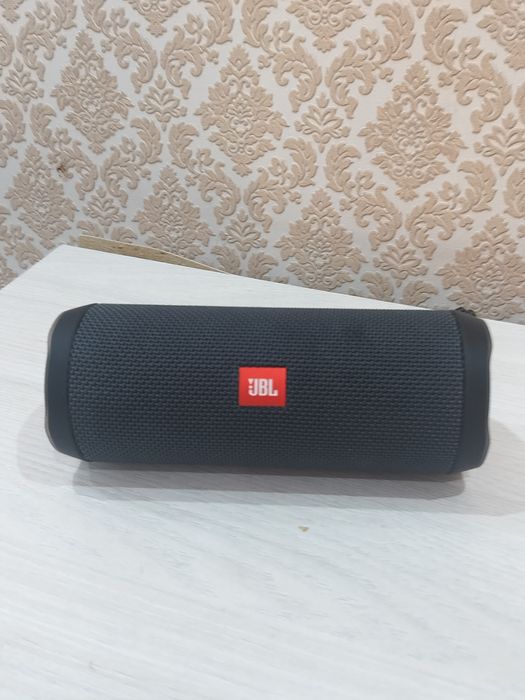 JBL flip essntial 2, портативная колонка