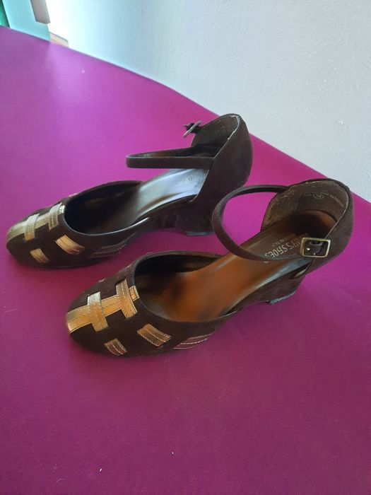 Pantofi maro cu bareta