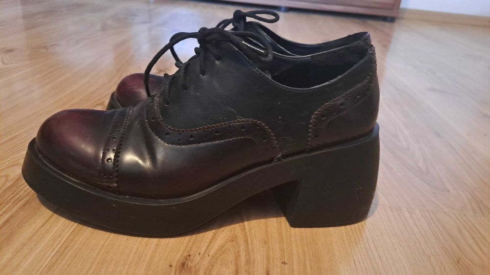 Дамски обувки  номер 40