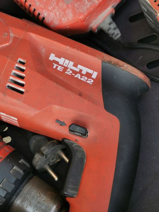 Hilti pachet 3 bateri 3 scule încărcător impact picamer filetanta