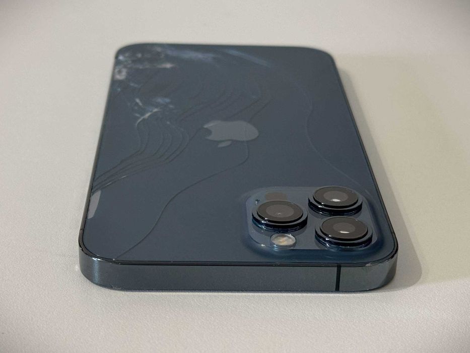Бартер! iPhone 12 Pro Max 128GB Pacific Blue (Син) 87% Батерия.