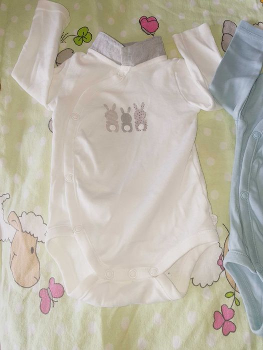 Намален от35лв Комплект Крава / Лот Бодита за бебе