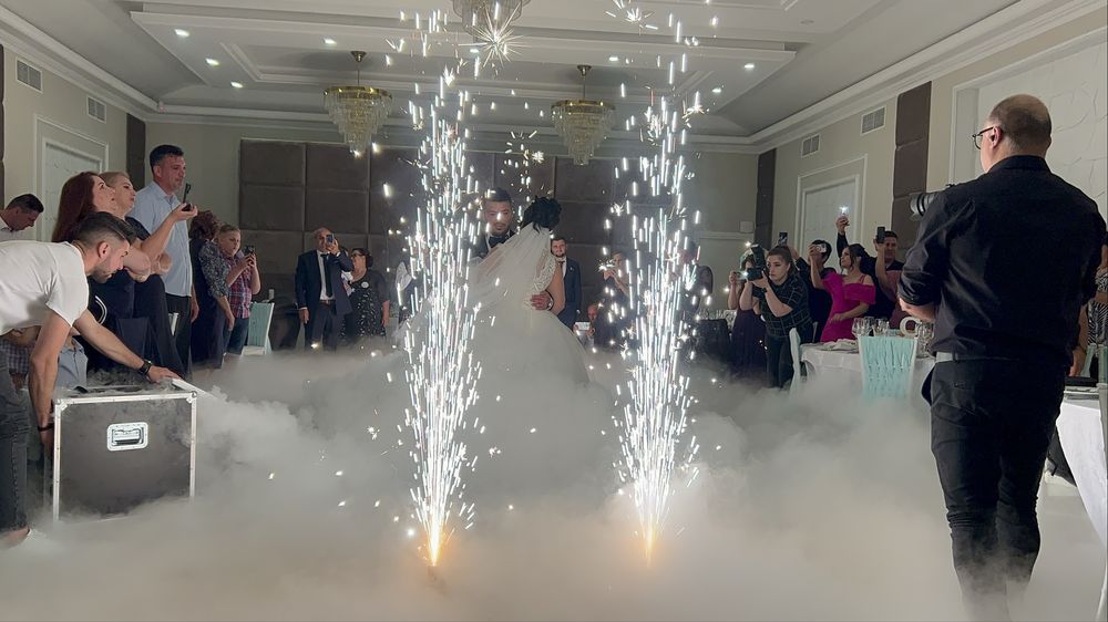 Baloane explozive/ Laser dans miri/ Cabina foto / Platforma 360/