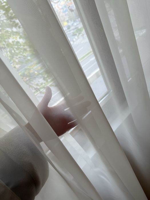 Perdea la comanda din voal