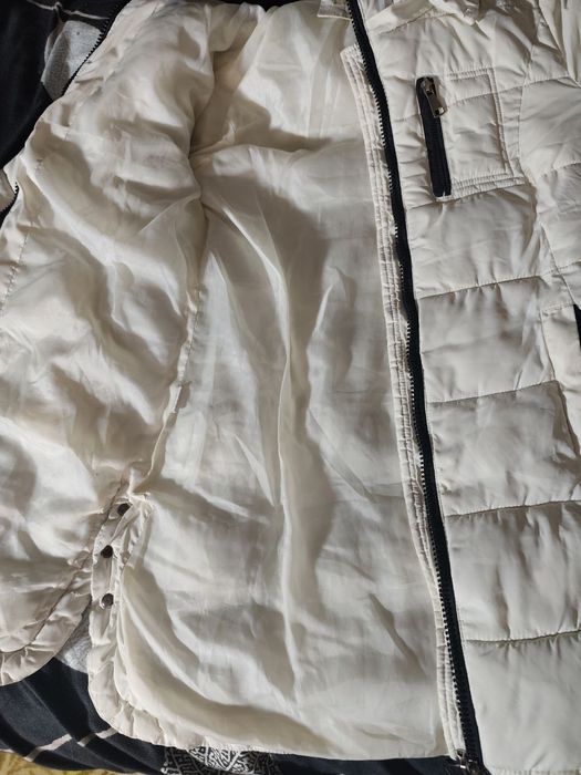 Продается женская куртка б/у