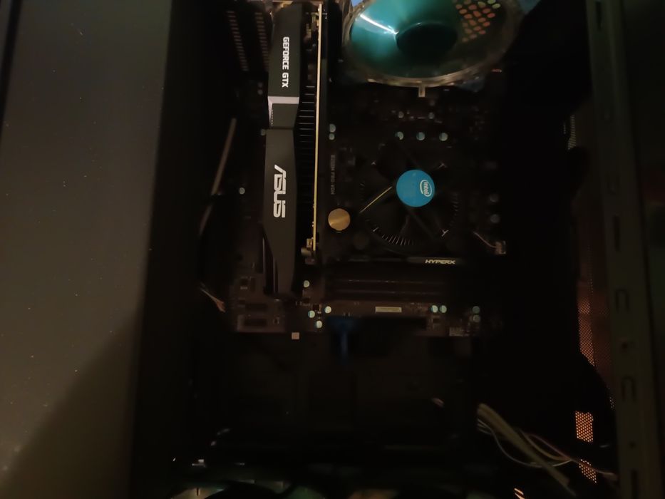 Pc gaming.         .