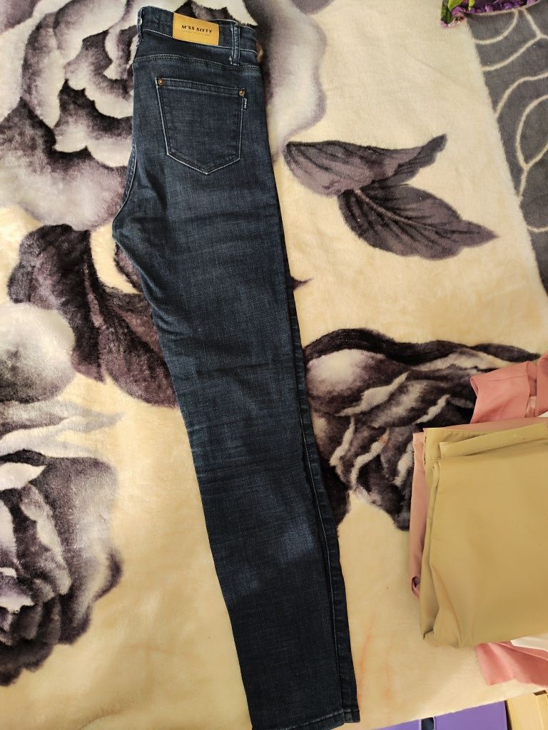 Брюки, джинсы всё за 15 тысяч, 27-28 размер