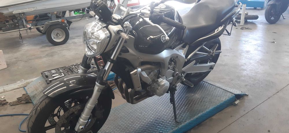 Мотоциклет Ямаха ФЗ-6(Yamaha FZ6)-600 на части