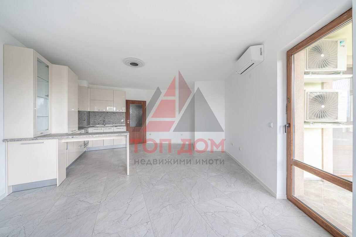 Продава се Тристаен апартамент в Варна, м-т Траката - 100 кв.м за 2280 €/кв.м - Снимка #4
