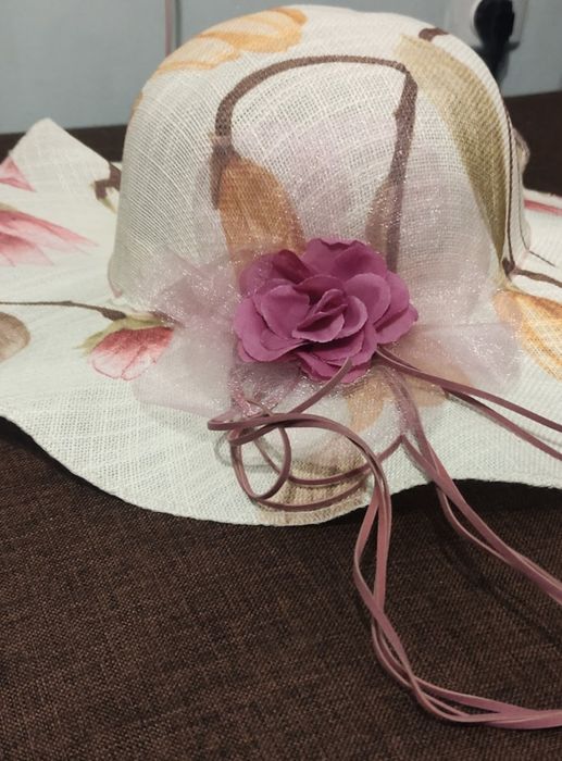 Продам почти новые шляпы