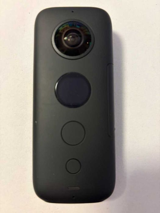 Insta360 ONE X Video 5.7K și fotografii de 18 MP