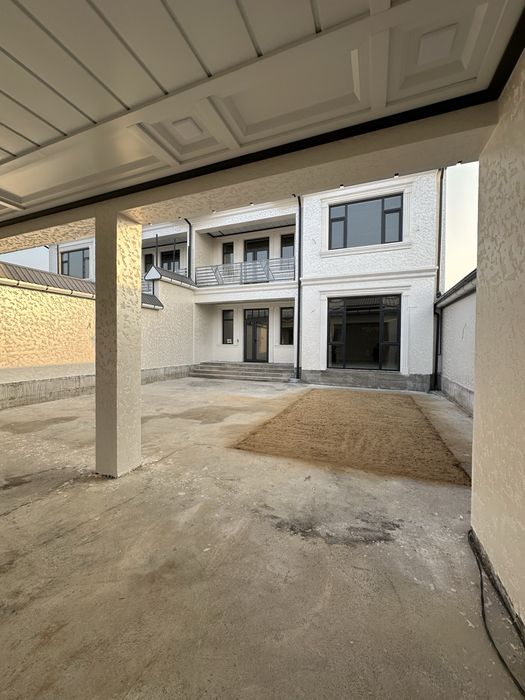 Уй сотилади 8 хона 340 квадрат 2 этажли Олмалик шахар Янги Бустон