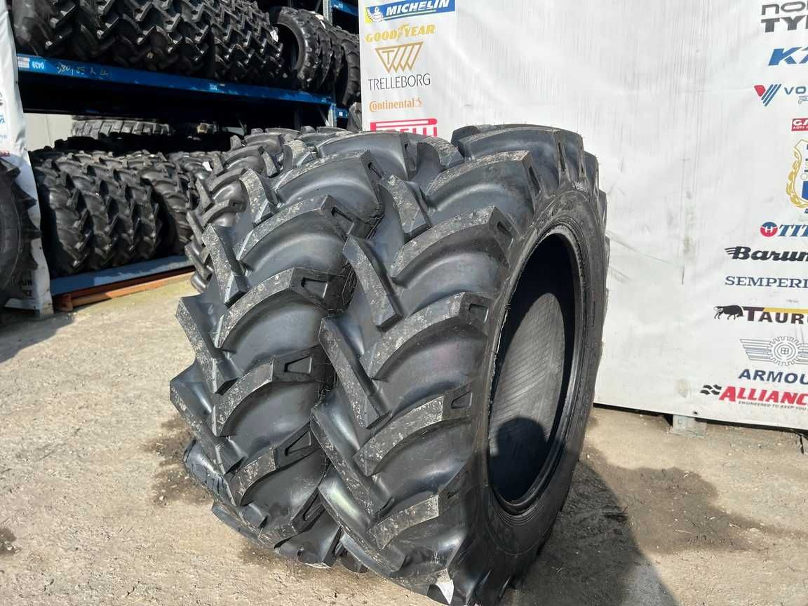 Anvelope noi 13.6-28 cu 8 pliuri pentru tractor spate marca OZKA