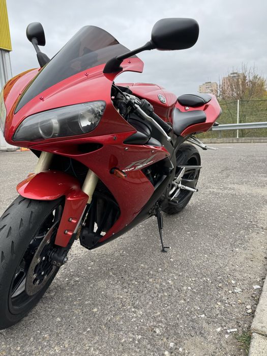 Yamaha R1 - 2004