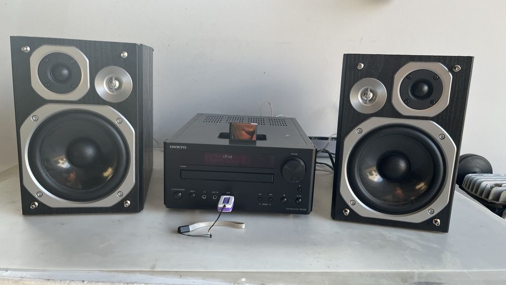 Sistem audio Onkyo DR-645 sistem puternic cu Bluetooth