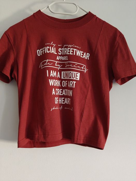 Madebysociety Geacă , Tricou, pantaloni gri cu buzunare laterale Fete